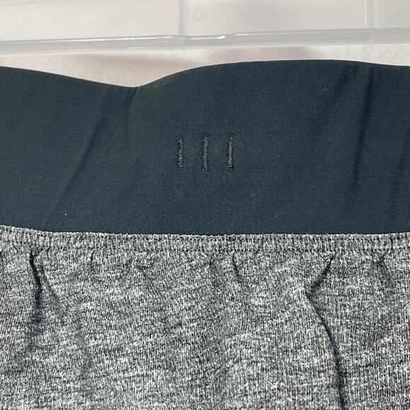 L🍋 Mens Lululemon T.H.E. Short 9" *Liner Cubed Ice‎ Grey Black EUC - Picture 4 of 9